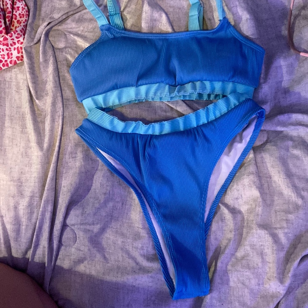 size medium bikini shein